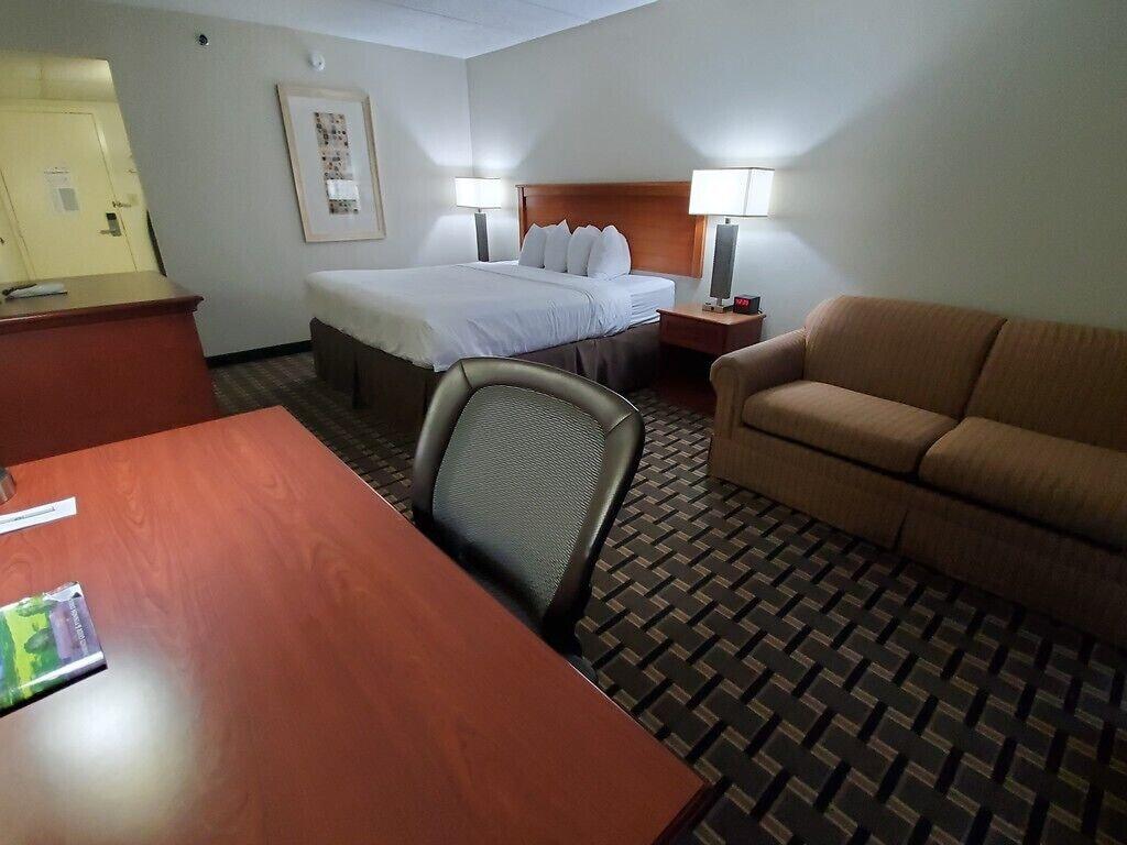 C3 Hotel And Convention Center Hastings Esterno foto