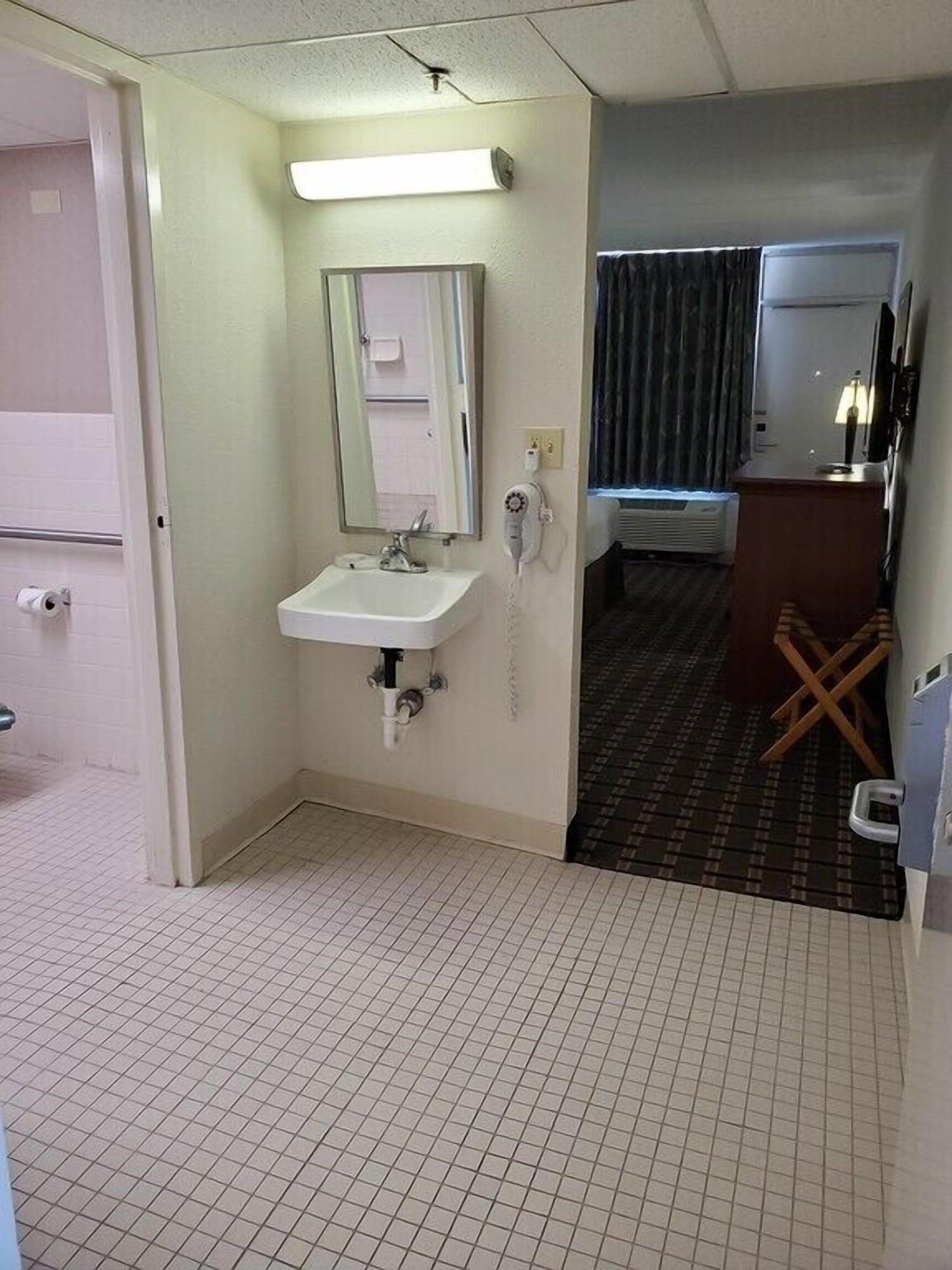 C3 Hotel And Convention Center Hastings Esterno foto