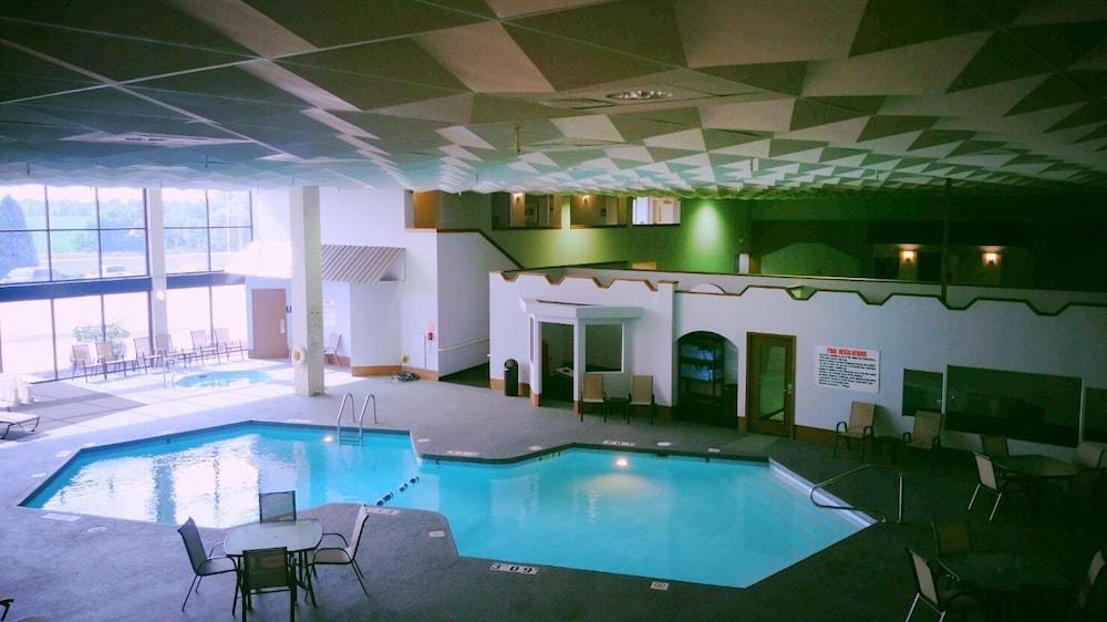 C3 Hotel And Convention Center Hastings Esterno foto