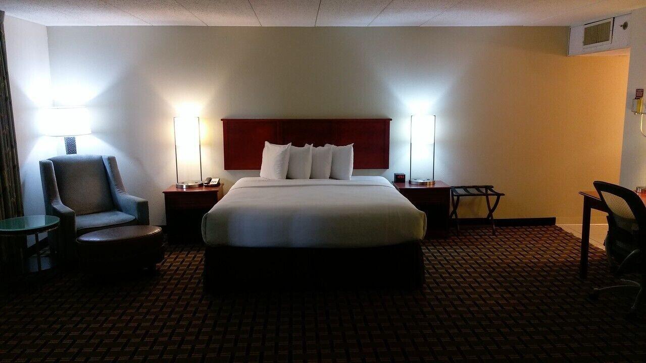 C3 Hotel And Convention Center Hastings Esterno foto