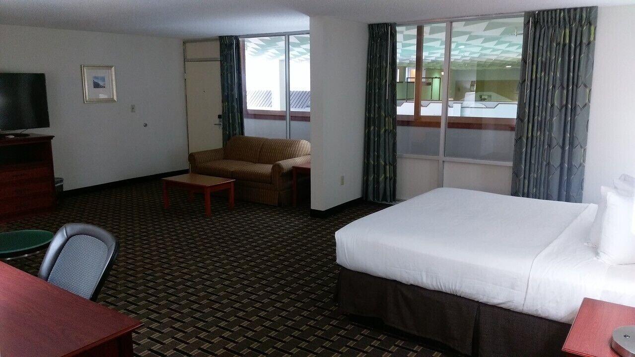 C3 Hotel And Convention Center Hastings Esterno foto